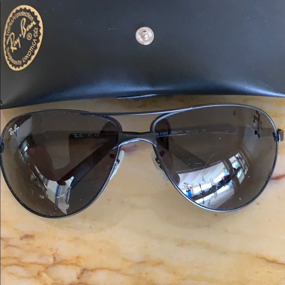 Ray-Ban Accessories - Ray ban sunglasses with case